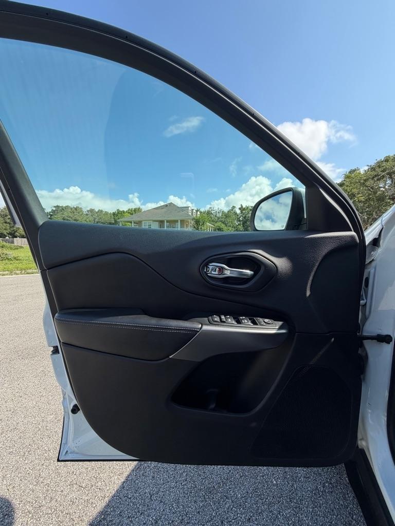 Jeep Cherokee Latitude Plus 4x4 2019