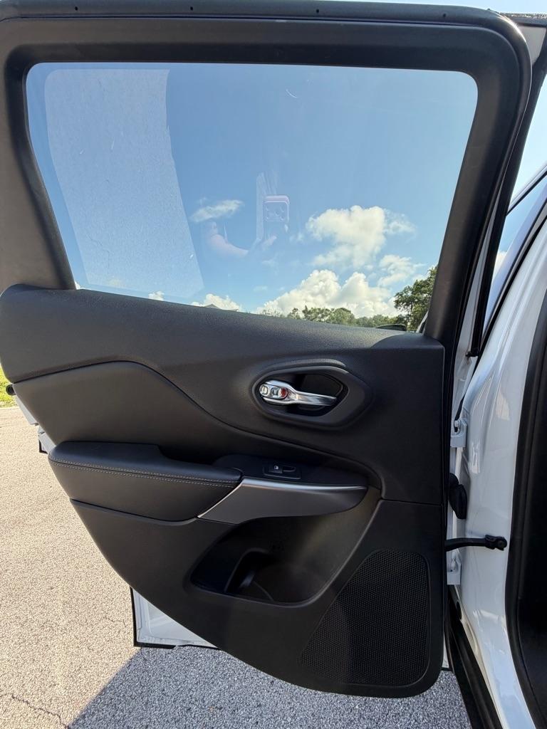 Jeep Cherokee Latitude Plus 4x4 2019