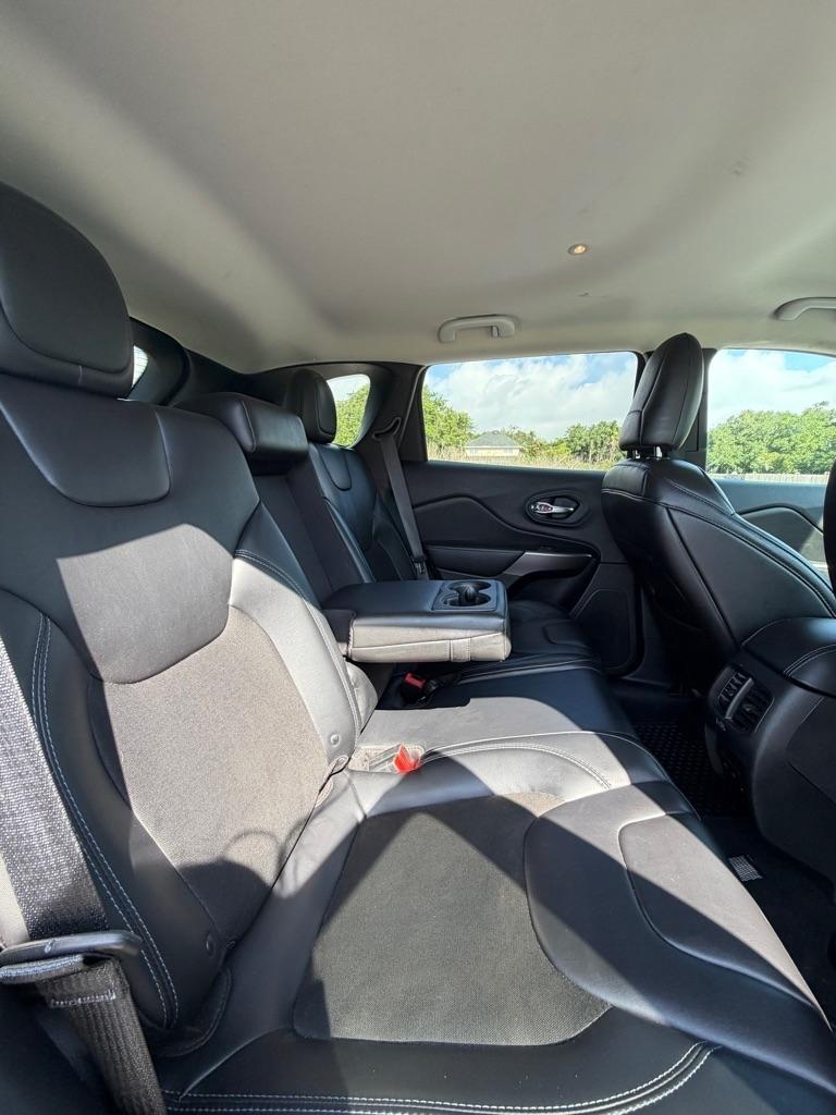 Jeep Cherokee Latitude Plus 4x4 2019