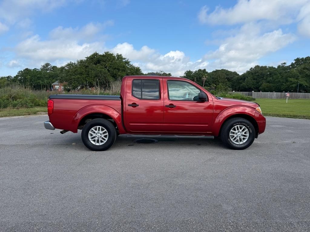 Nissan Frontier 2WD Crew Cab SWB Auto SV 2015