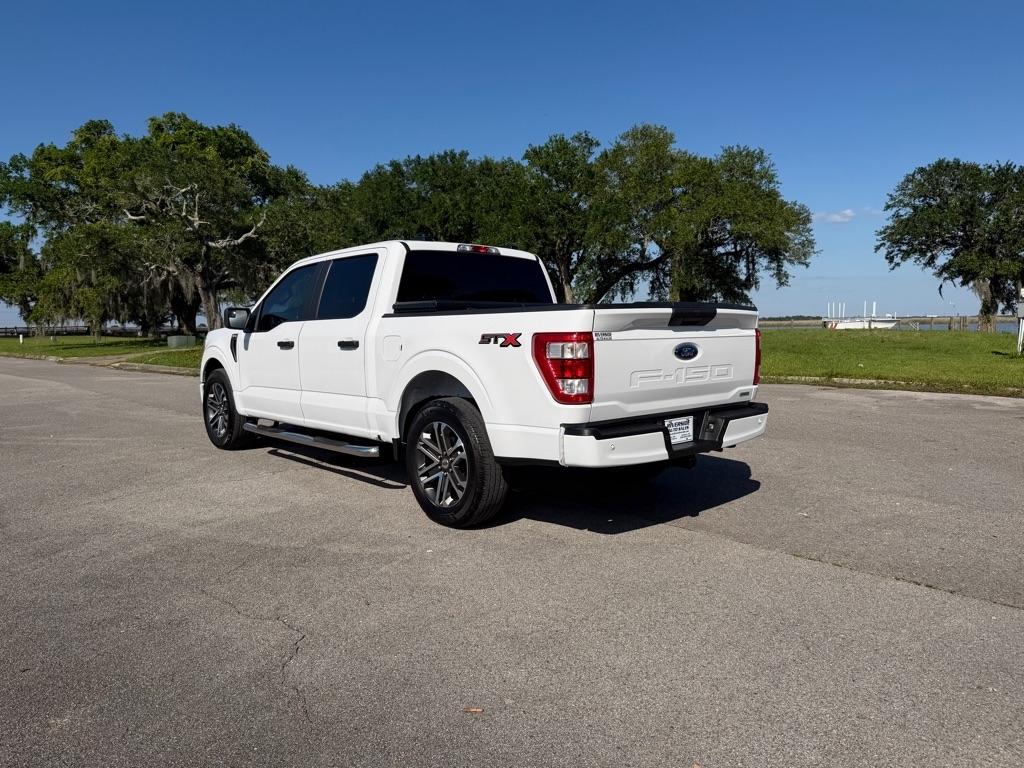 Ford F-150 XLT 2WD SuperCrew 5.5' Box 2022