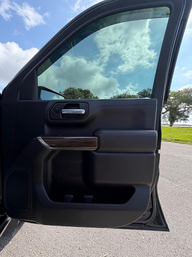 Chevrolet Silverado 1500 4WD Crew Cab 147" RST 2021