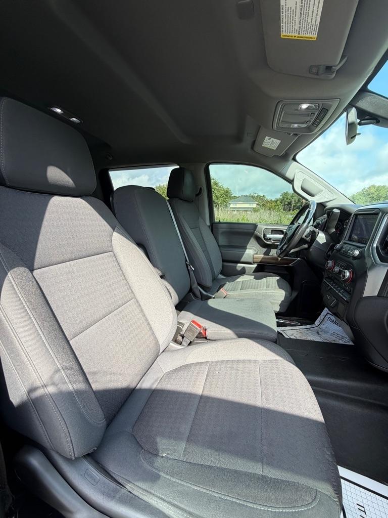 Chevrolet Silverado 1500 4WD Crew Cab 147" RST 2021