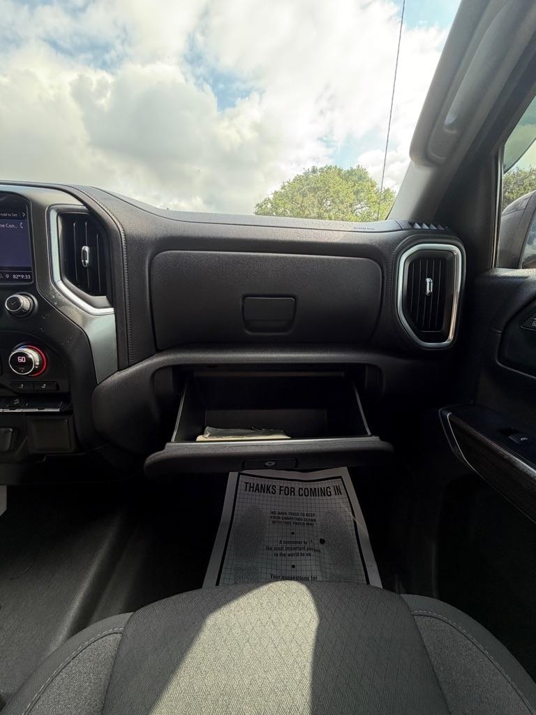 Chevrolet Silverado 1500 4WD Crew Cab 147" RST 2021
