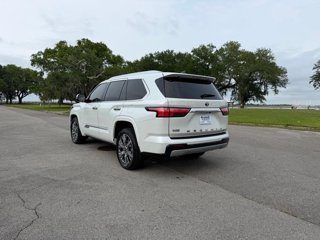 Toyota Sequoia  2025