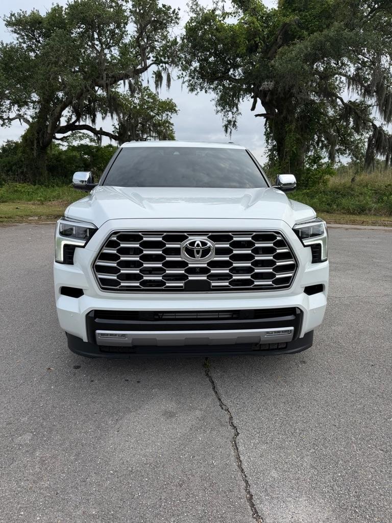 Toyota Sequoia  2025