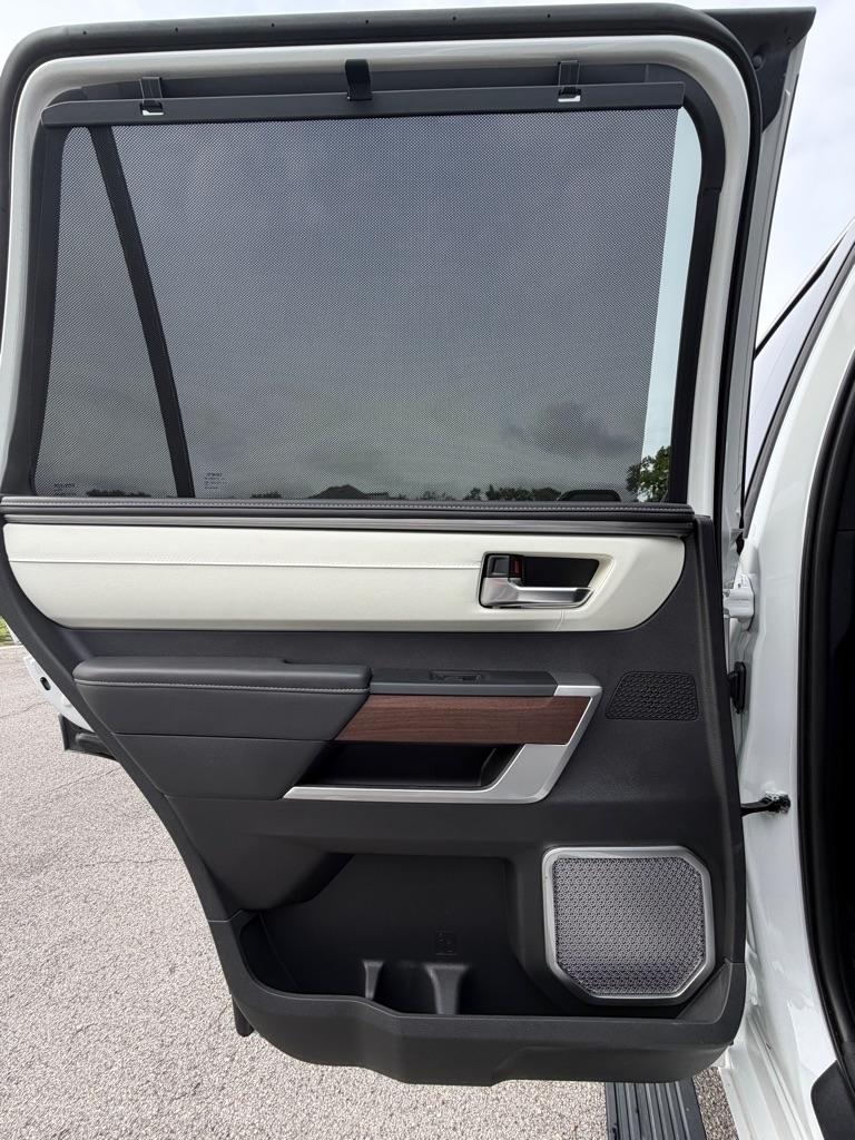 Toyota Sequoia  2025