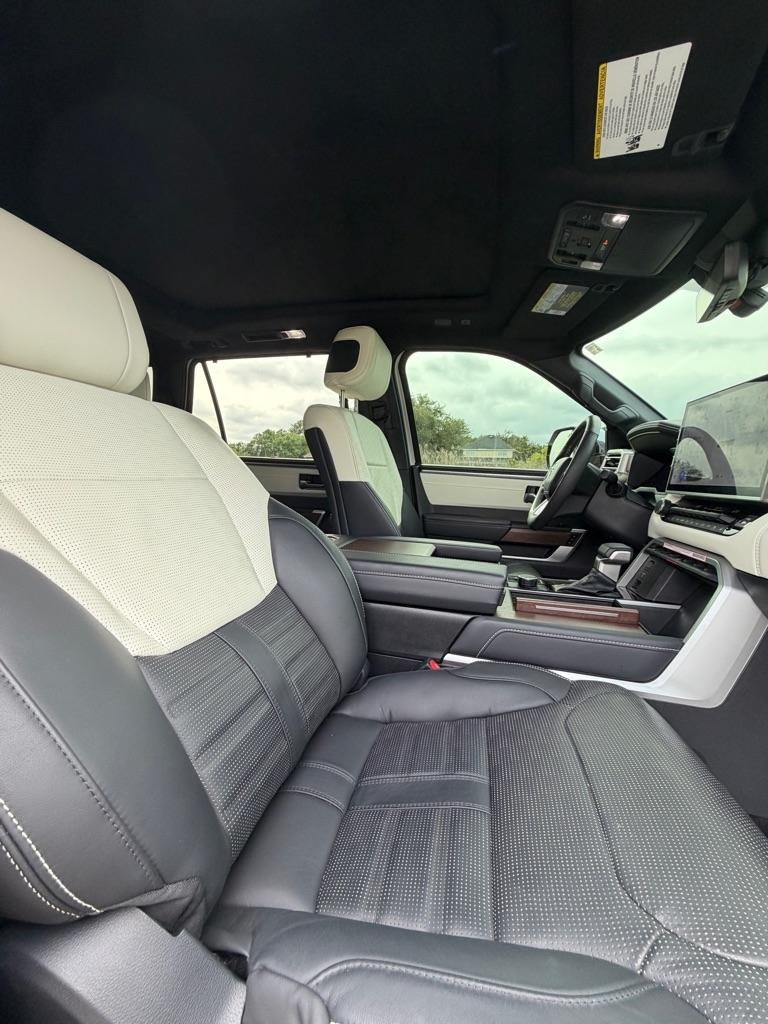 Toyota Sequoia  2025