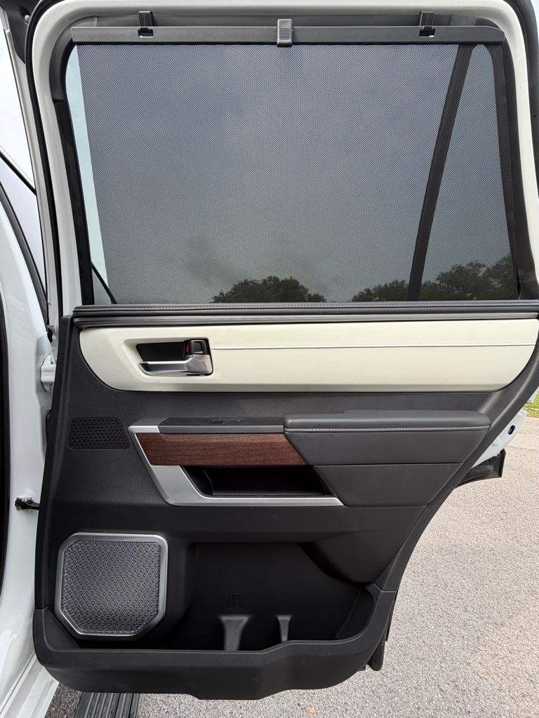 Toyota Sequoia  2025