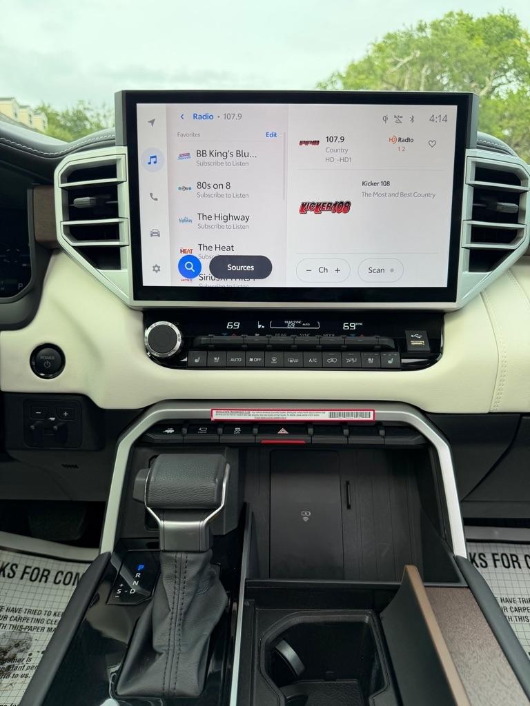 Toyota Sequoia  2025