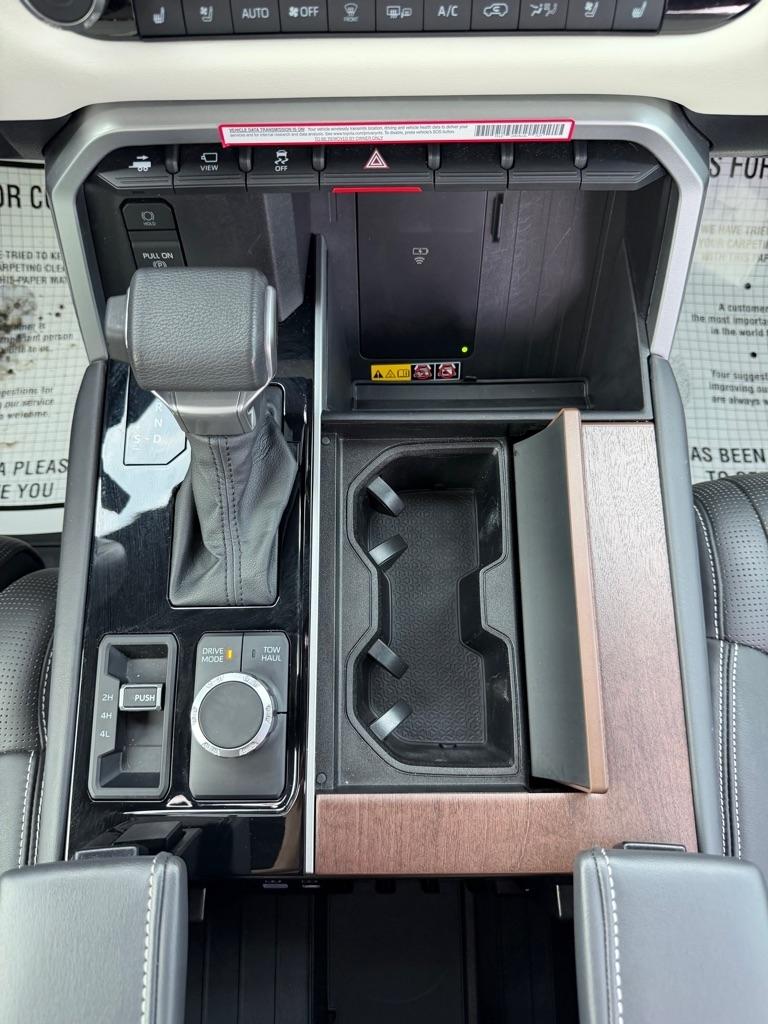Toyota Sequoia  2025