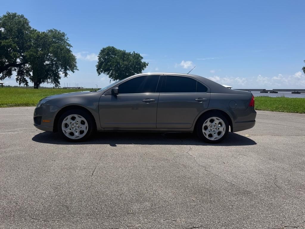 Ford Fusion 4dr Sdn SE FWD 2011