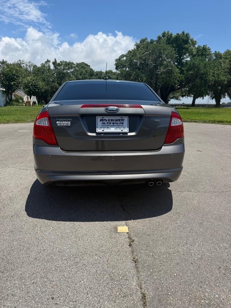 Ford Fusion 4dr Sdn SE FWD 2011