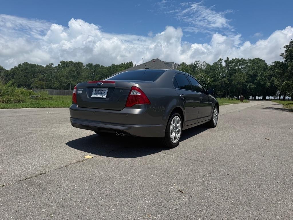 Ford Fusion 4dr Sdn SE FWD 2011