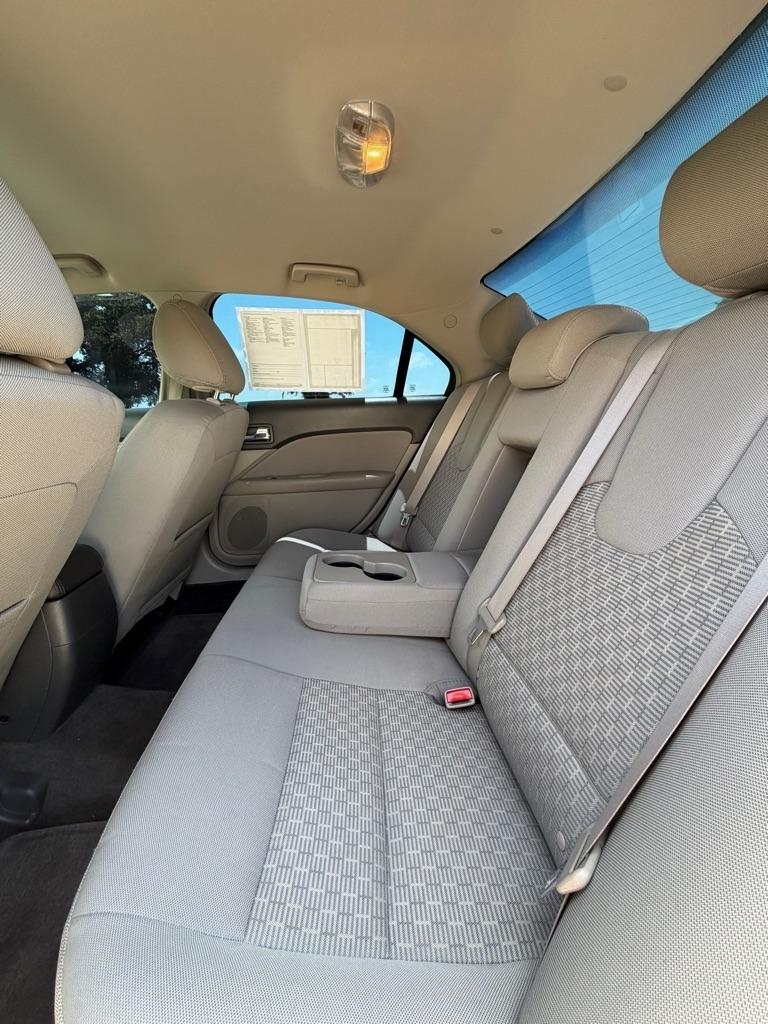 Ford Fusion 4dr Sdn SE FWD 2011