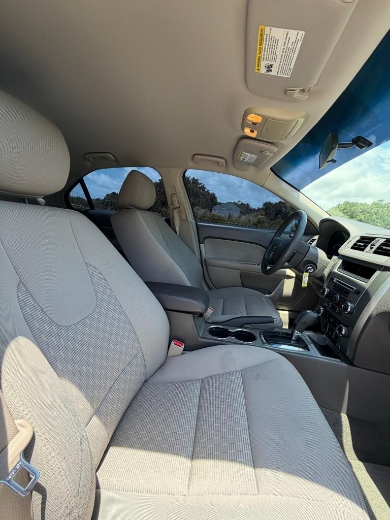 Ford Fusion 4dr Sdn SE FWD 2011