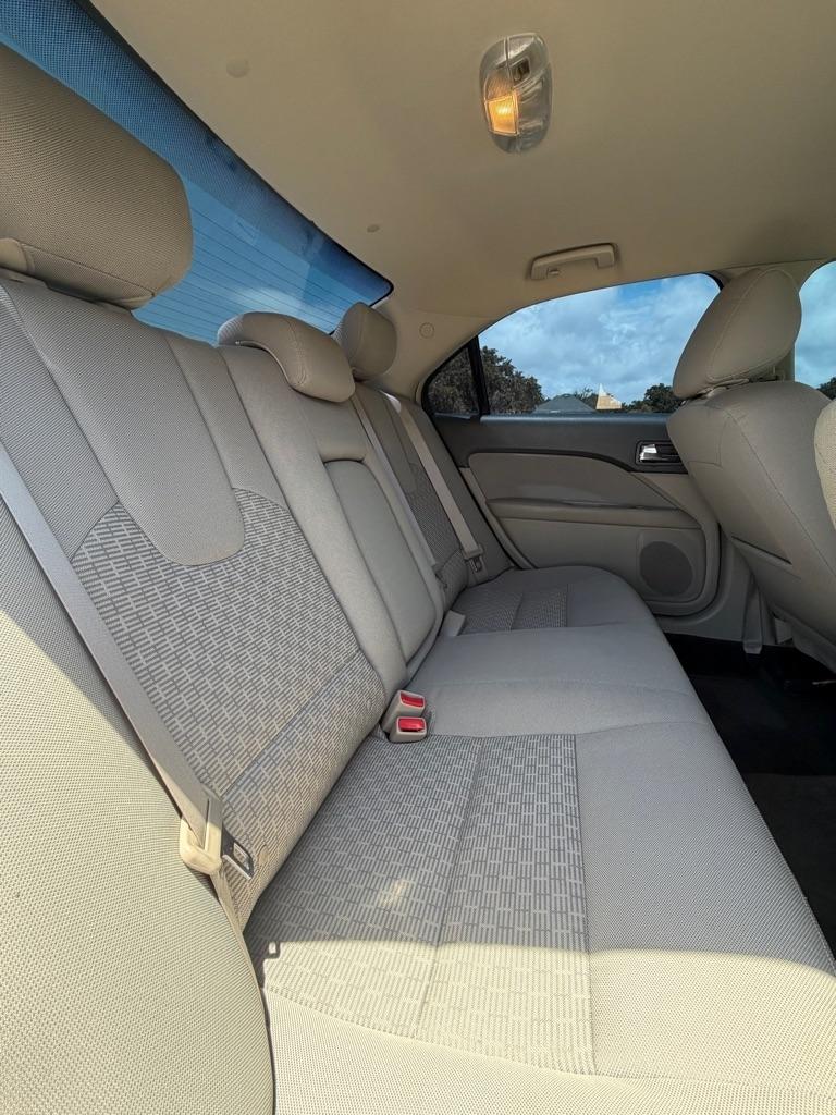 Ford Fusion 4dr Sdn SE FWD 2011