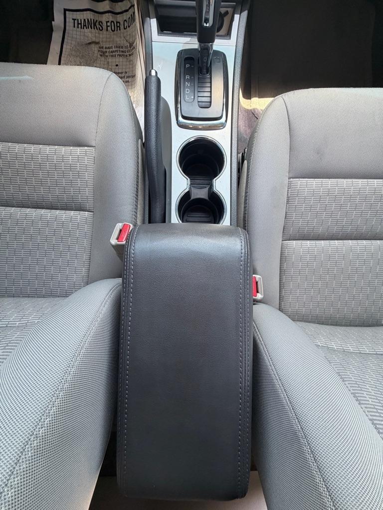 Ford Fusion 4dr Sdn SE FWD 2011