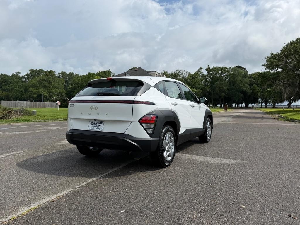 Hyundai Kona SE FWD 2026
