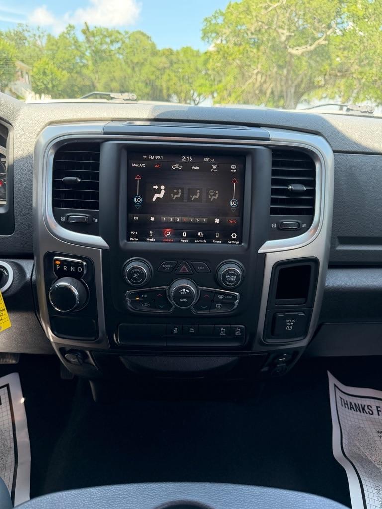 RAM 1500 Classic Big Horn 4x2 Crew Cab 6'4" Box 2019