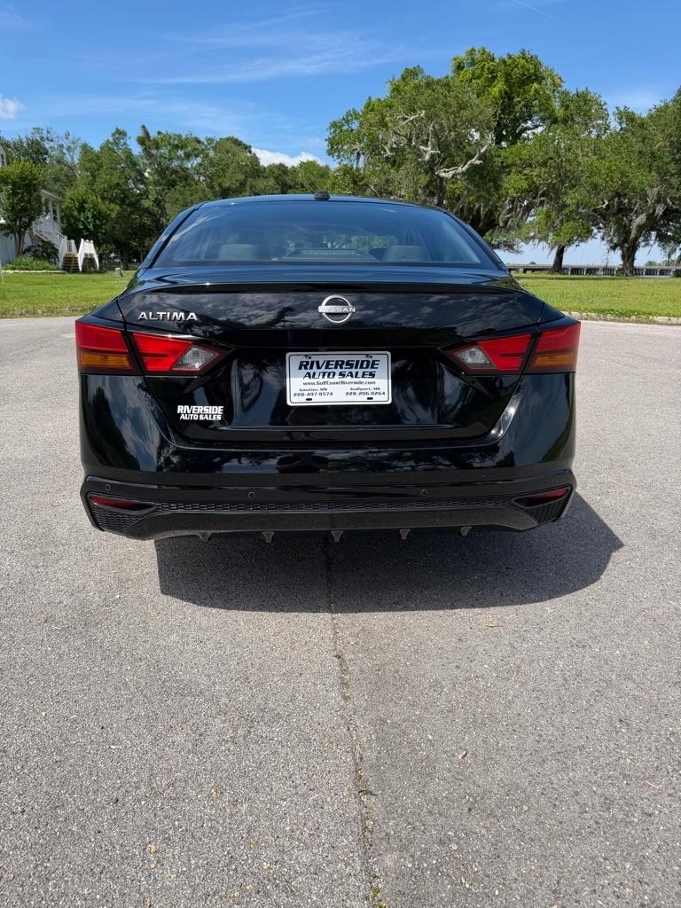 Nissan Altima SV FWD 2025