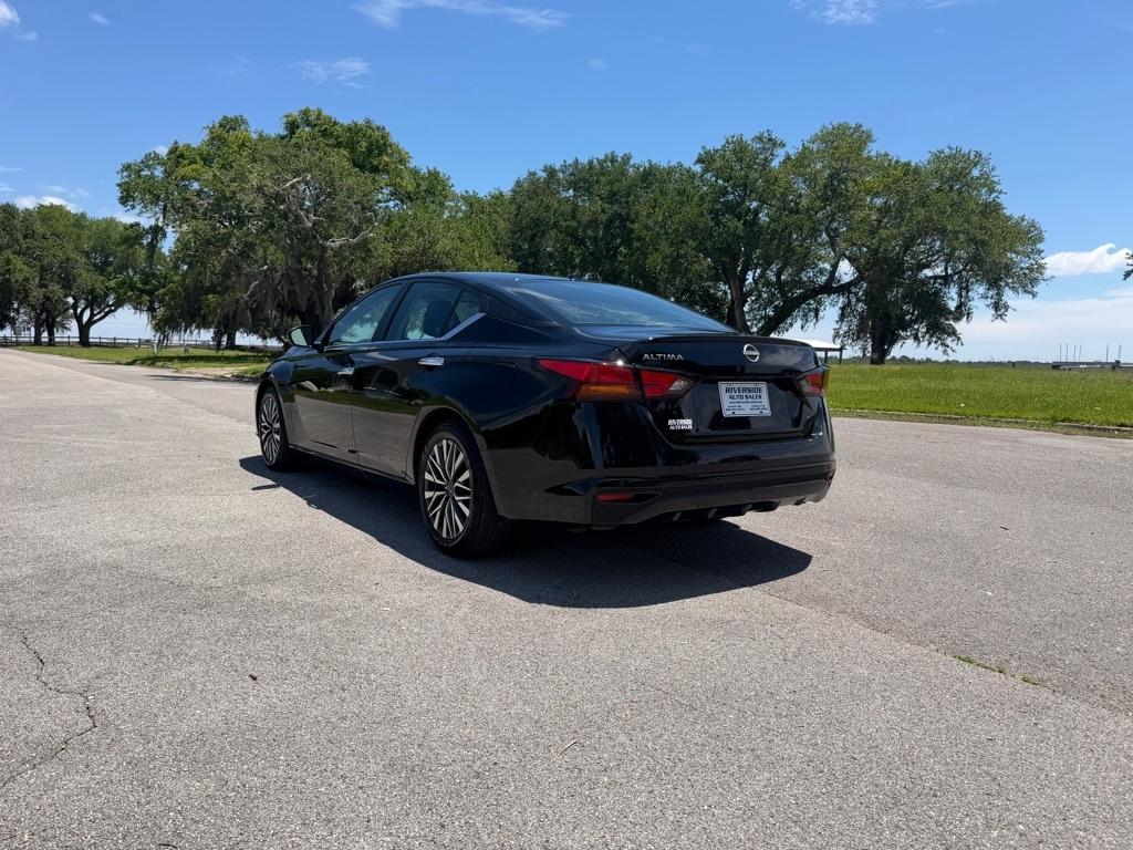 Nissan Altima SV FWD 2025