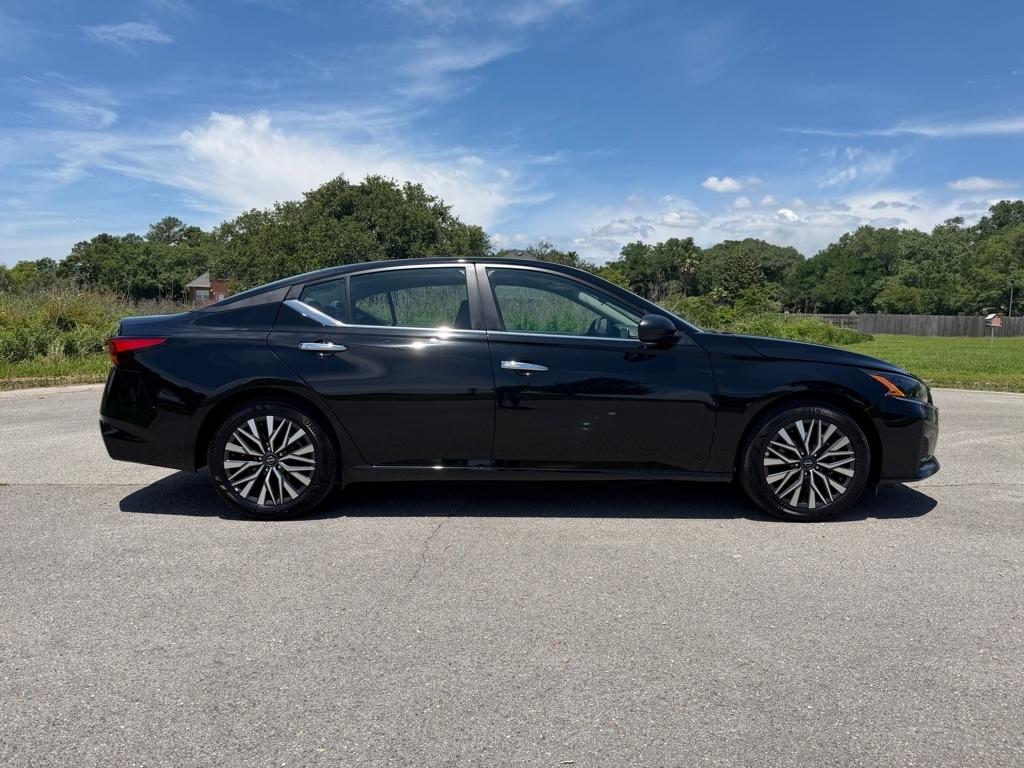 Nissan Altima SV FWD 2025