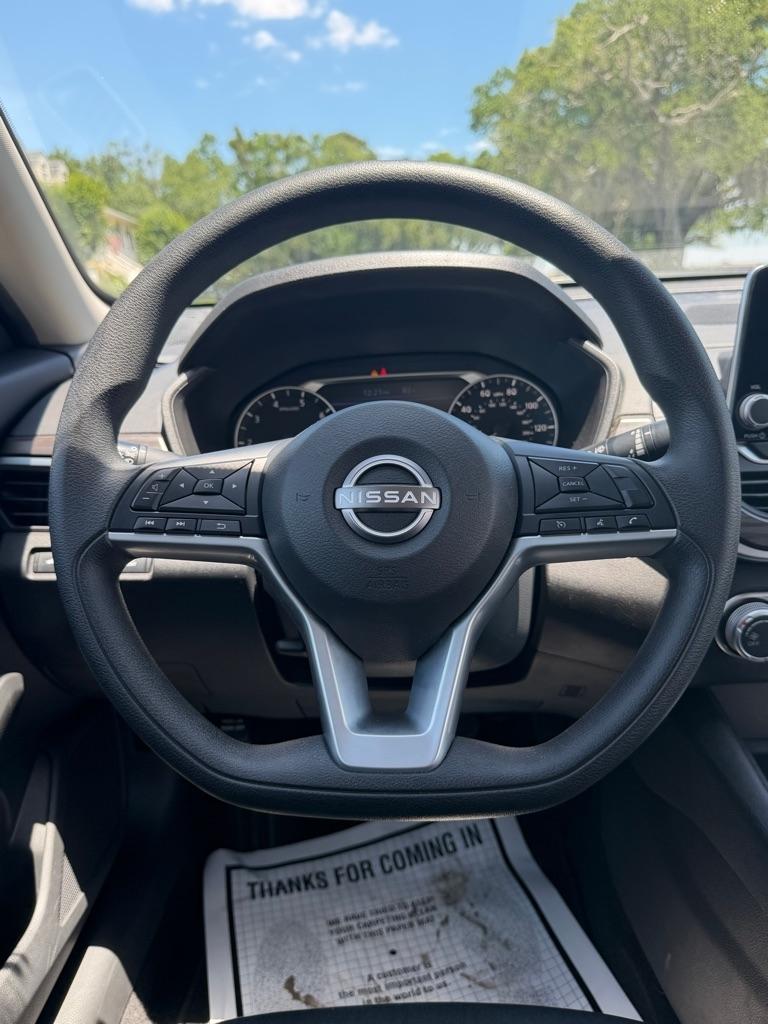 Nissan Altima SV FWD 2025