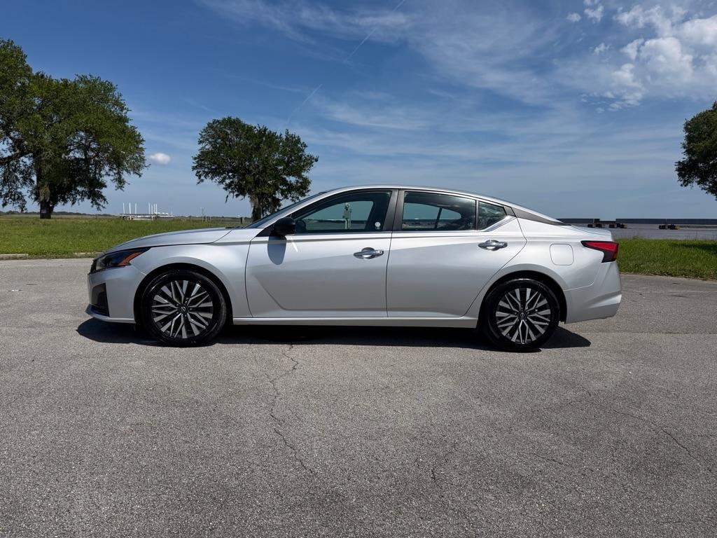 Nissan Altima 2.5 SV Sedan 2024