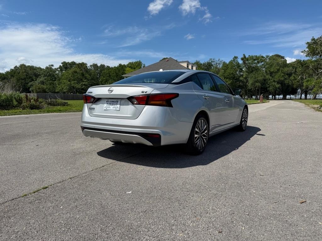 Nissan Altima 2.5 SV Sedan 2024