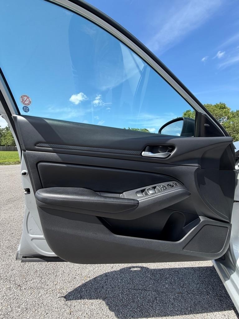 Nissan Altima 2.5 SV Sedan 2024