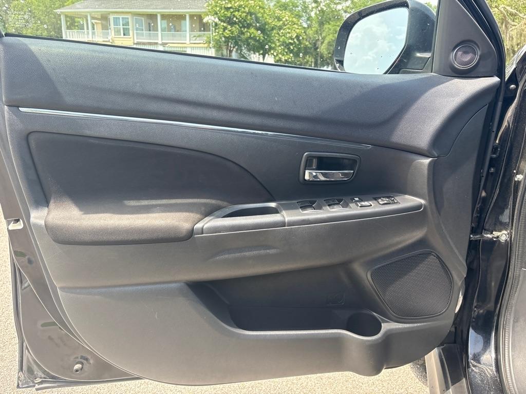 Mitsubishi Outlander Sport ES 2.0 CVT 2018