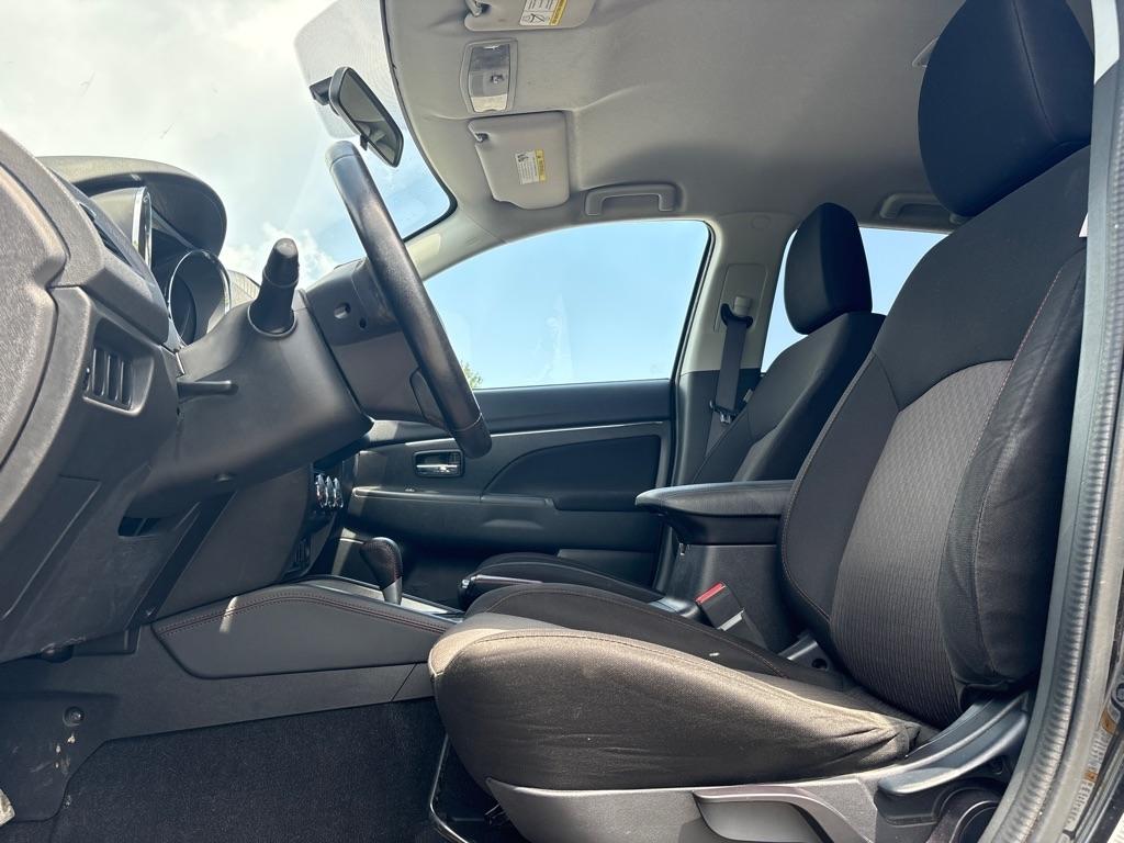 Mitsubishi Outlander Sport ES 2.0 CVT 2018