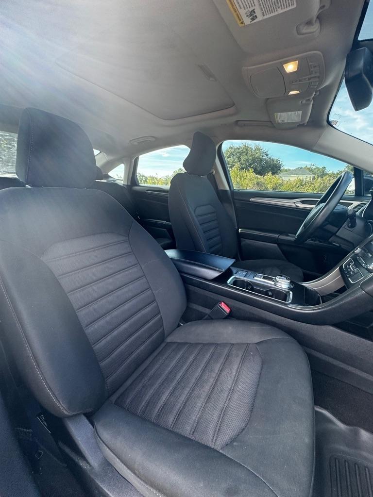 Ford Fusion Hybrid SE FWD 2019