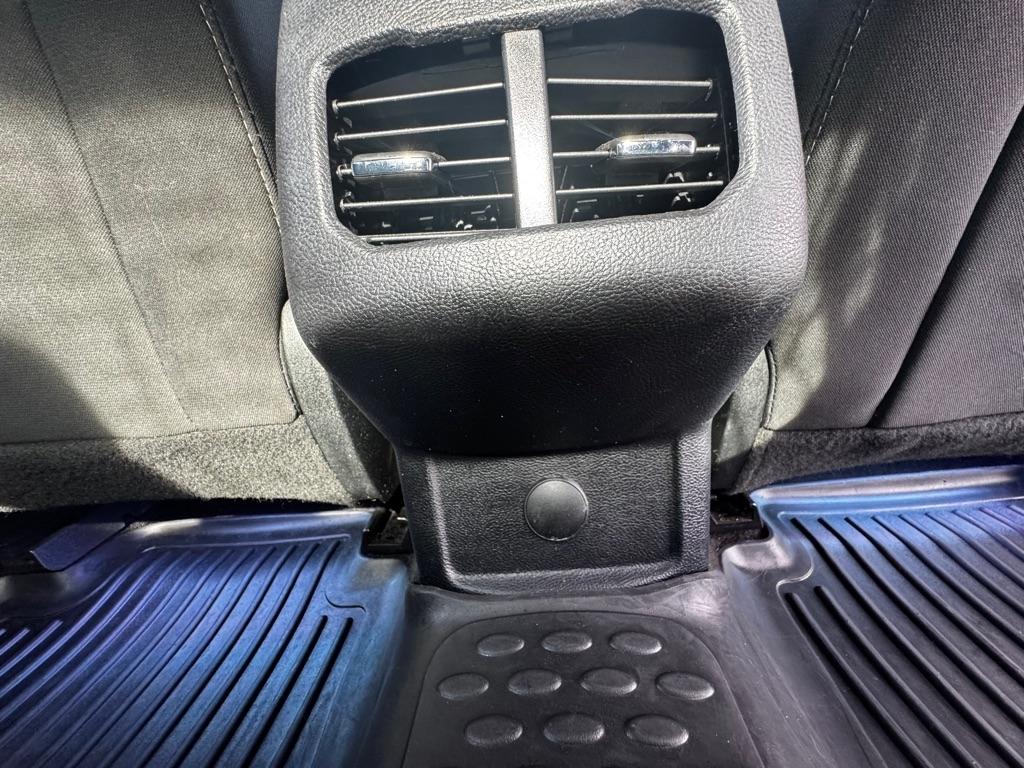 Ford Fusion Hybrid SE FWD 2019