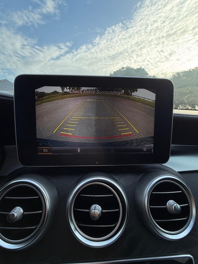 Mercedes-Benz C-Class 4dr Sdn C 300 Luxury 4MATIC 2015