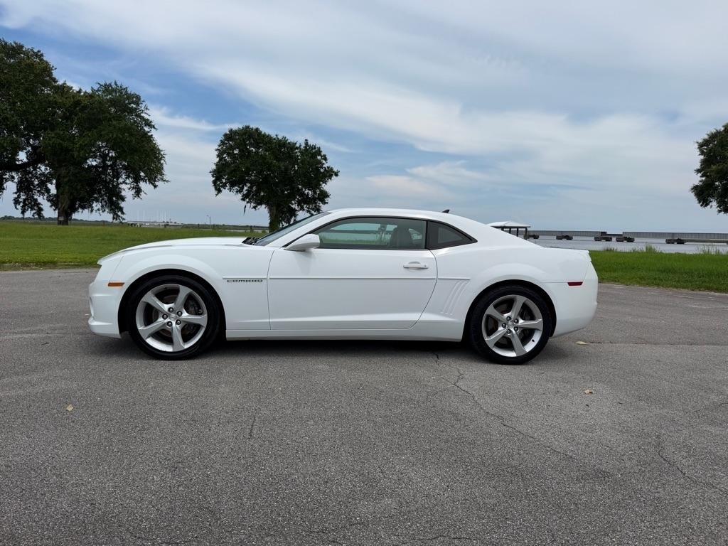 Chevrolet Camaro 2dr Cpe SS w/2SS 2013