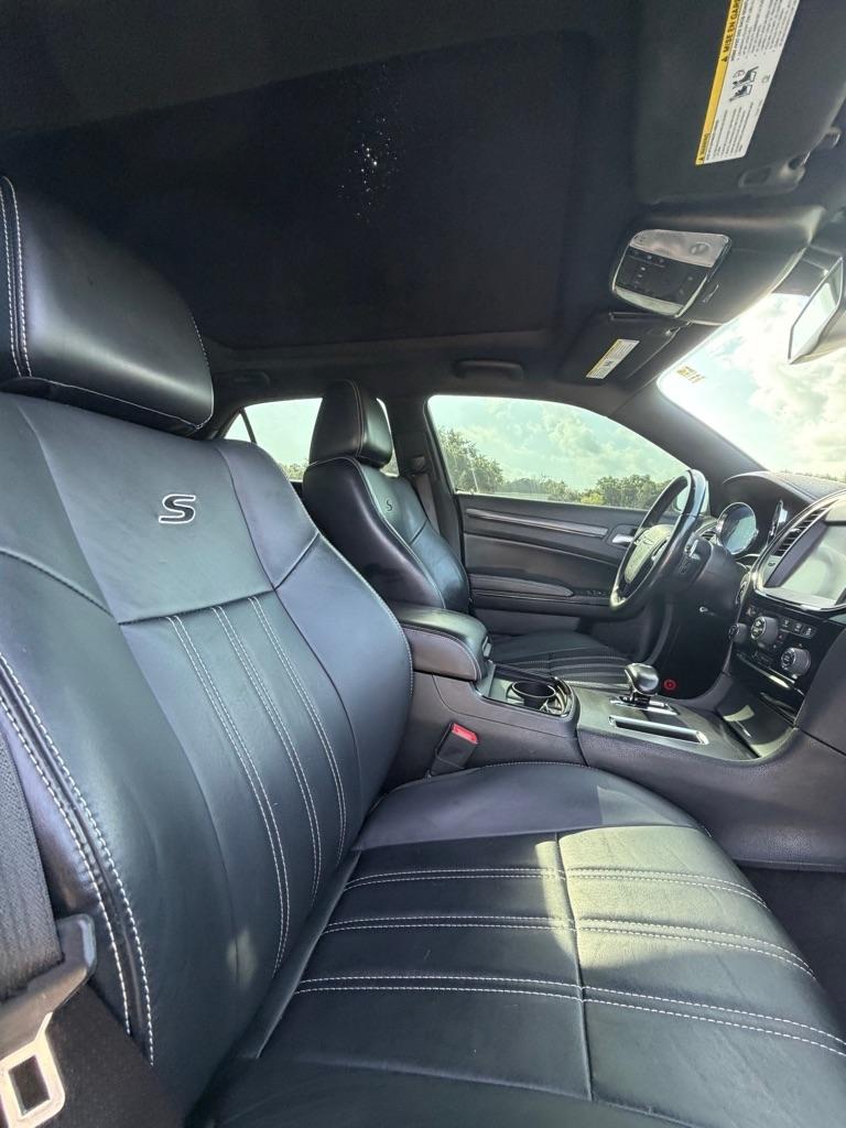 Chrysler 300 4dr Sdn 300S RWD 2014