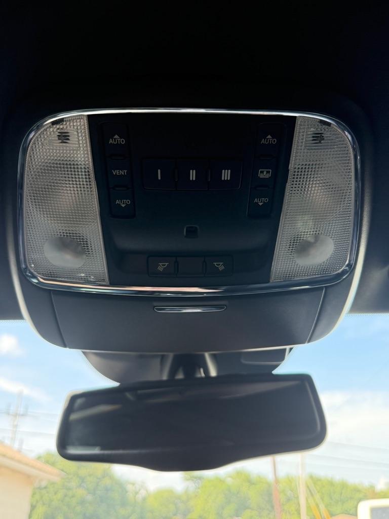 Chrysler 300 4dr Sdn 300S RWD 2014