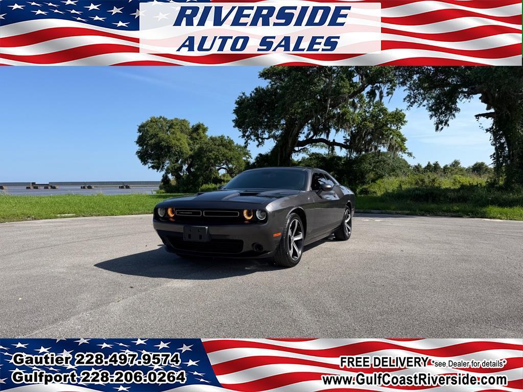 2019 Dodge Challenger SXT RWD