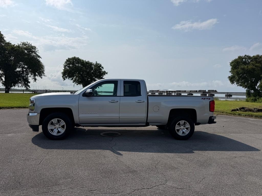 Chevrolet Silverado 1500 4WD Double Cab 143.5" LT w/1LT 2018