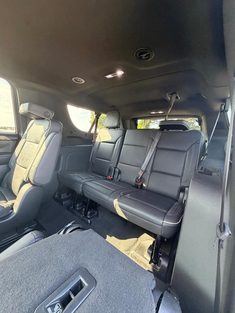 Chevrolet Suburban 4WD 4dr Premier 2023