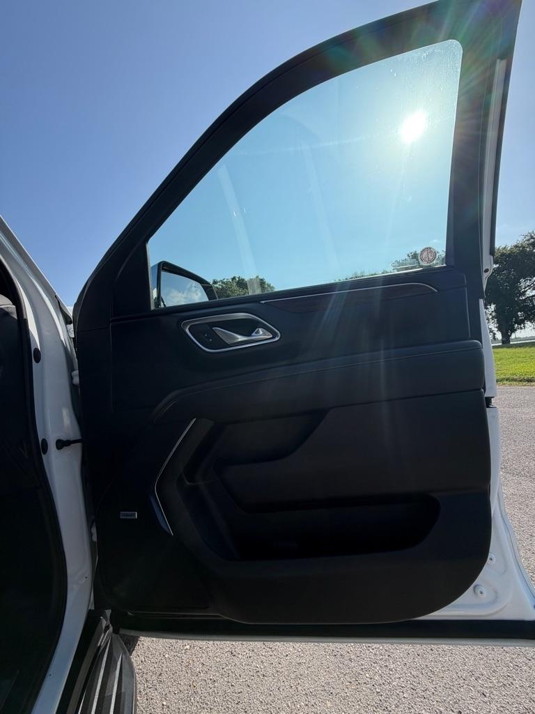Chevrolet Suburban 4WD 4dr Premier 2023