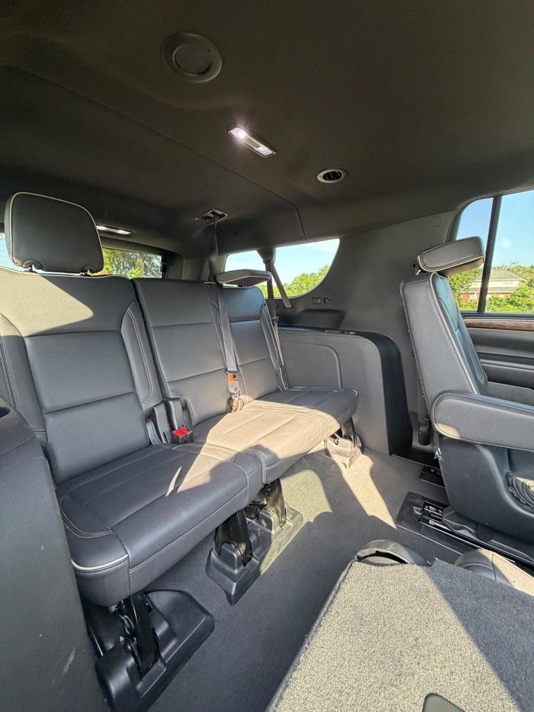 Chevrolet Suburban 4WD 4dr Premier 2023