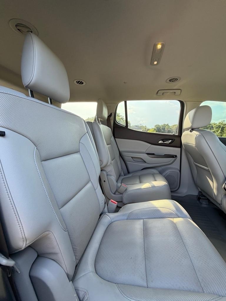 GMC Acadia FWD 4dr SLT w/SLT-1 2019