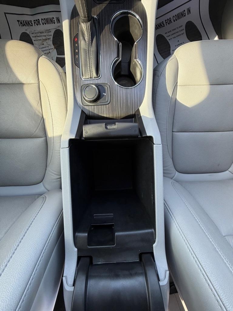 GMC Acadia FWD 4dr SLT w/SLT-1 2019