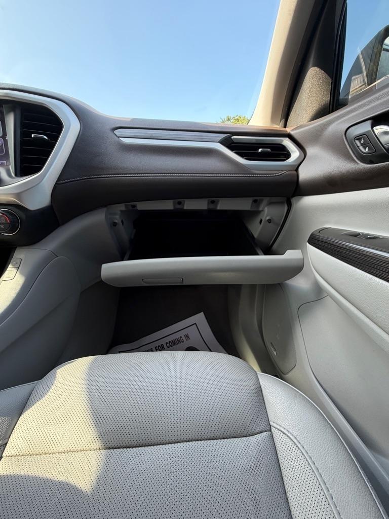 GMC Acadia FWD 4dr SLT w/SLT-1 2019