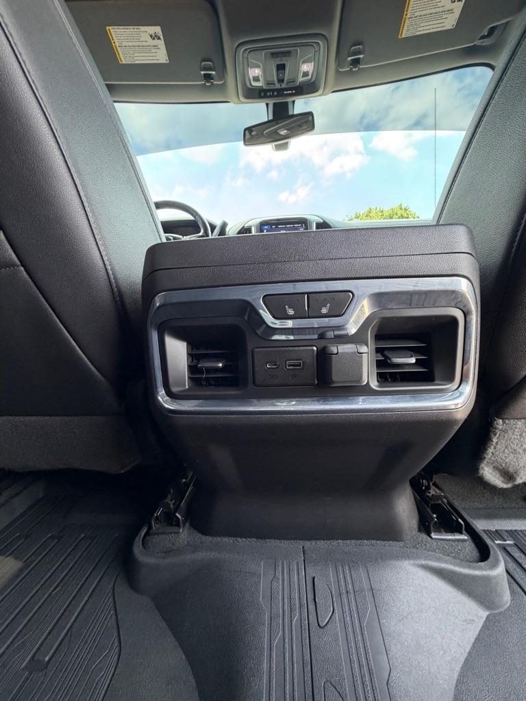 GMC Sierra 1500 4WD Crew Cab 147" SLT 2021