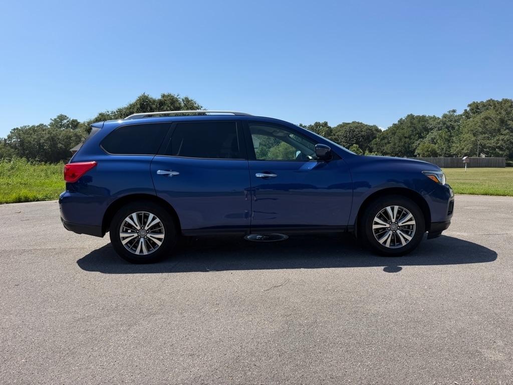 Nissan Pathfinder FWD S 2019