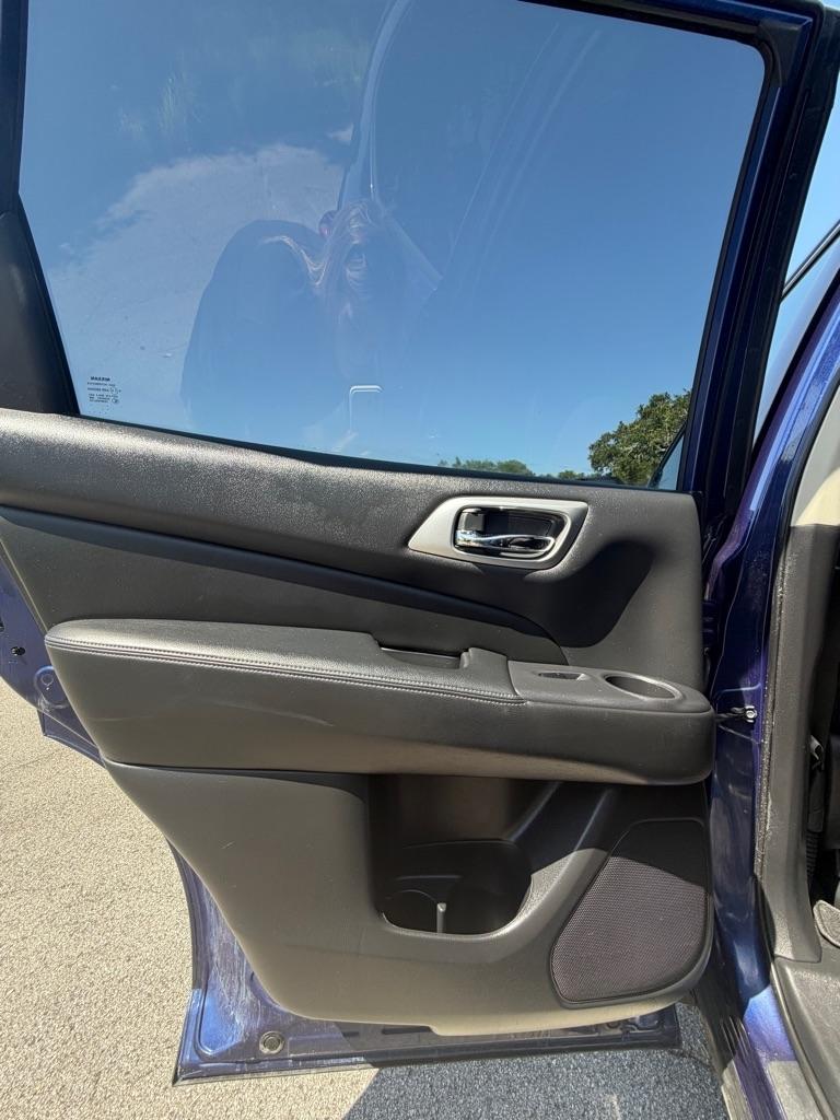 Nissan Pathfinder FWD S 2019